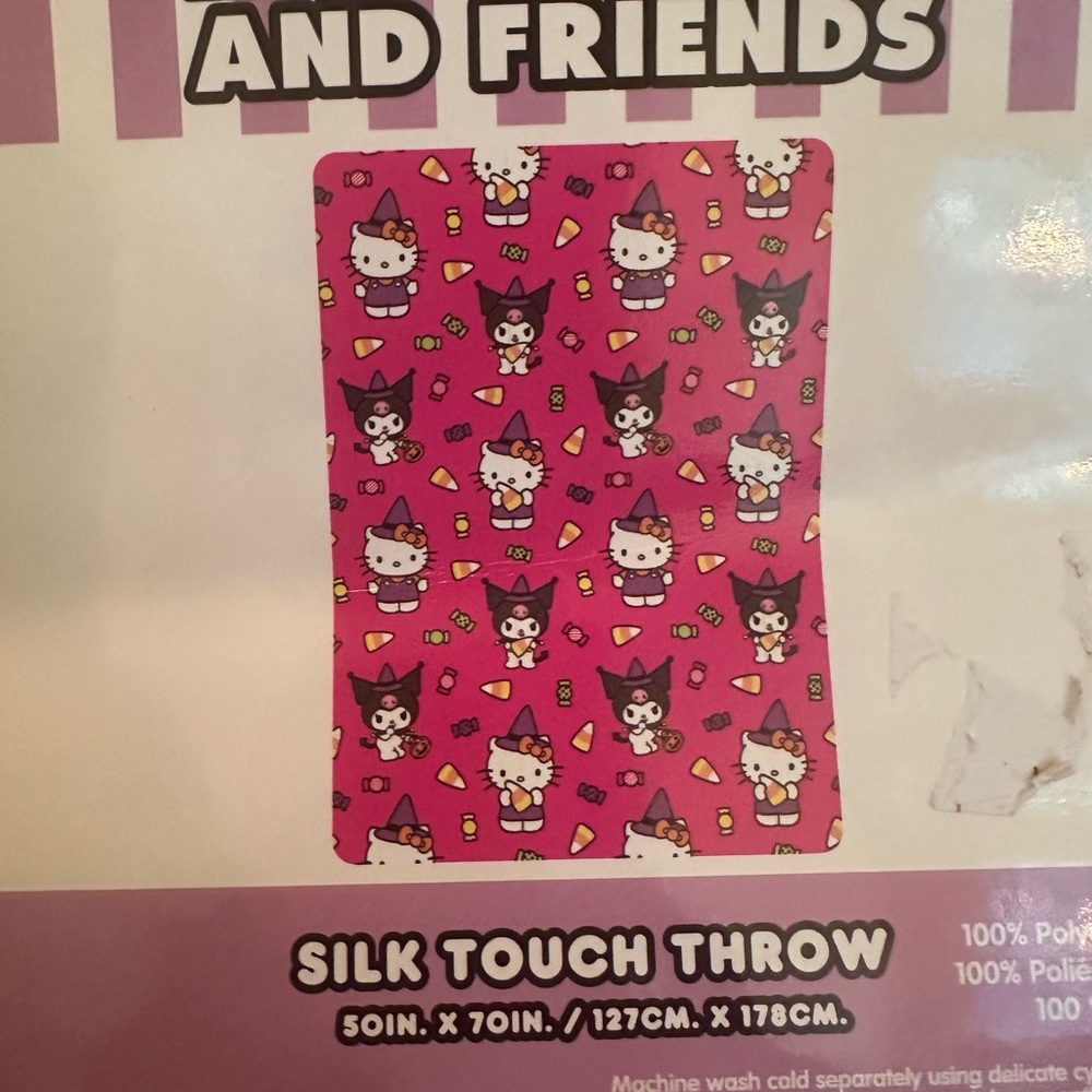 Hello Kitty Halloween Blanket Throw Bundle - Picture 2 of 5